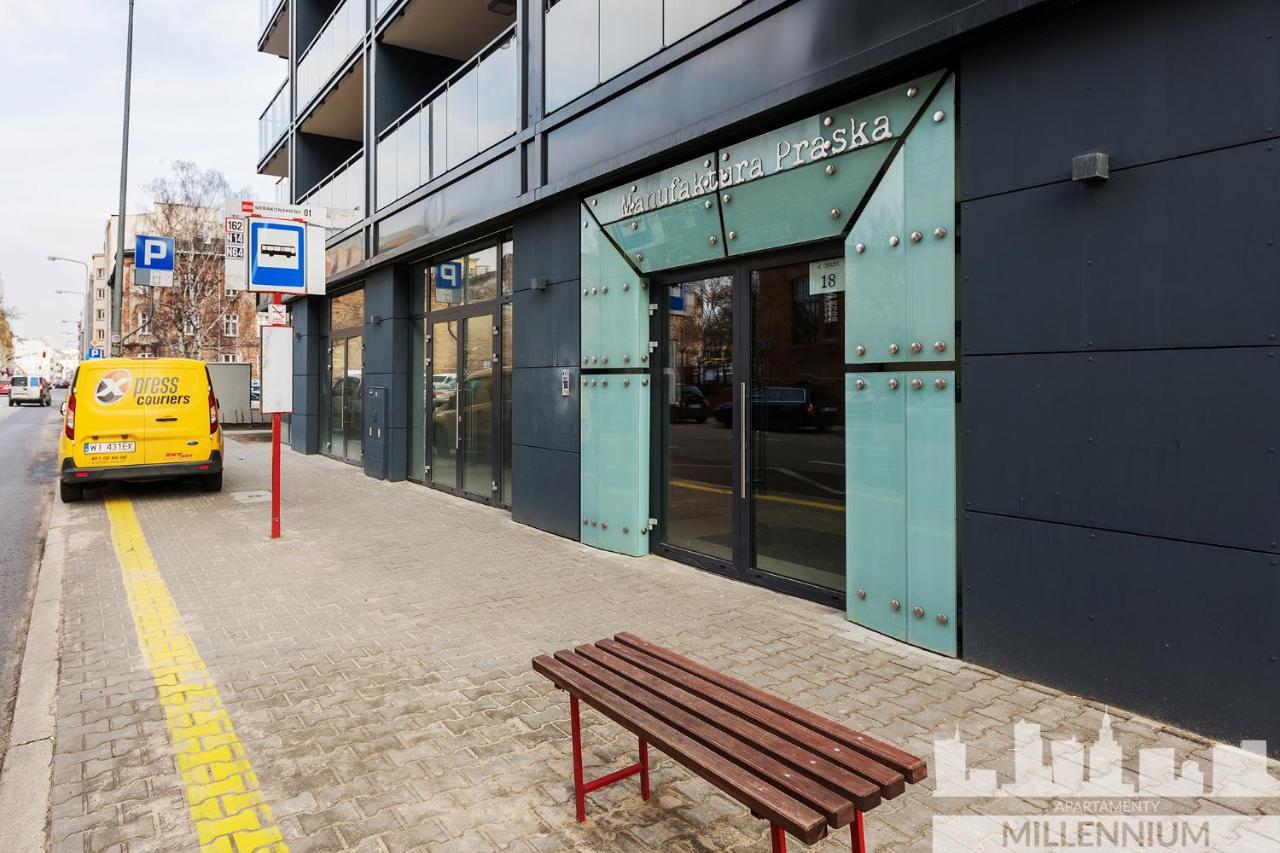 Millennium Manufaktura Yellow Warsaw Ngoại thất bức ảnh